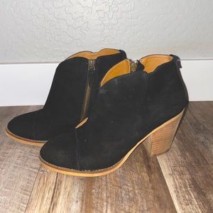 Black Susina suede booties